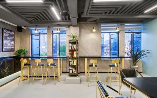 No.1 Youth Hostel (The Bund Nanjing East Road Branch)