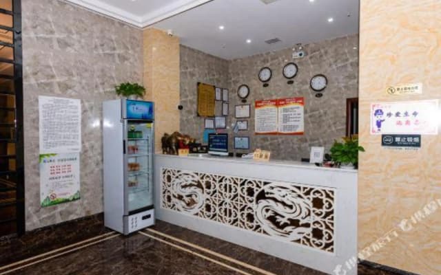 Junyue Business Hotel