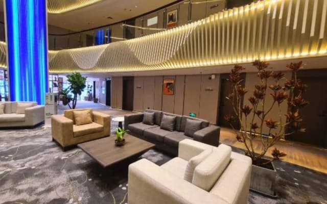 Jinghu Hotel