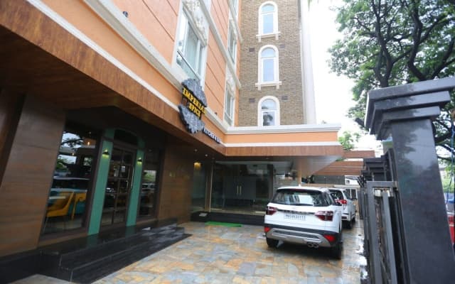Majestic Suites - A Boutique Hotel