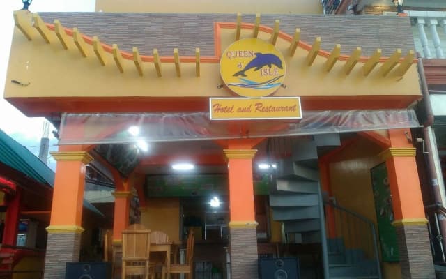 Queen of Isle Restaurant and Cottages