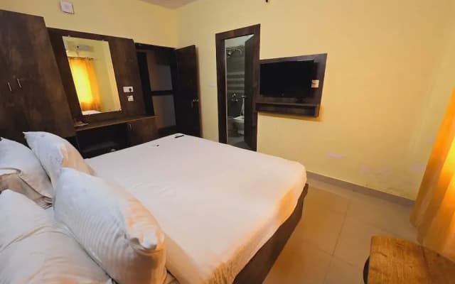 PPH Living Royal GS Comforts Opp Mall of Asia