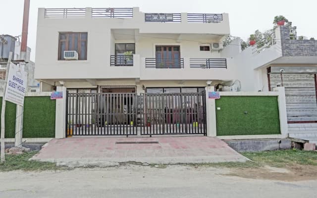 Shree Hotel