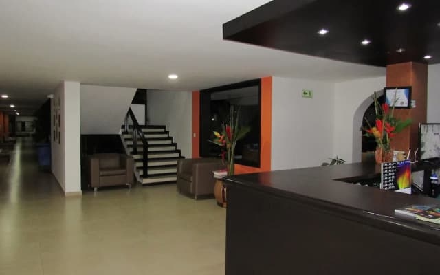 Hotel Yalconia