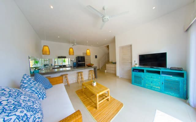 Mahi Mahi Villa & Suites