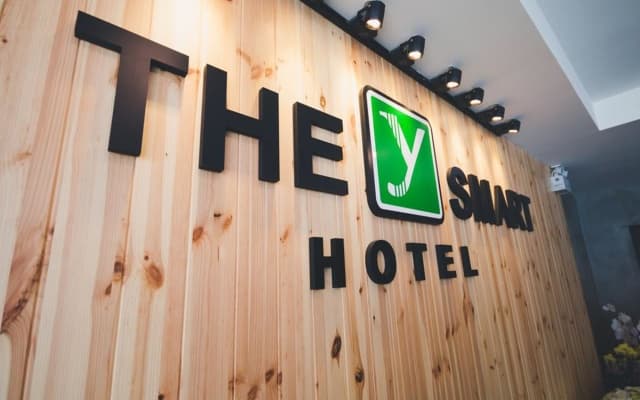 The y smart hotel