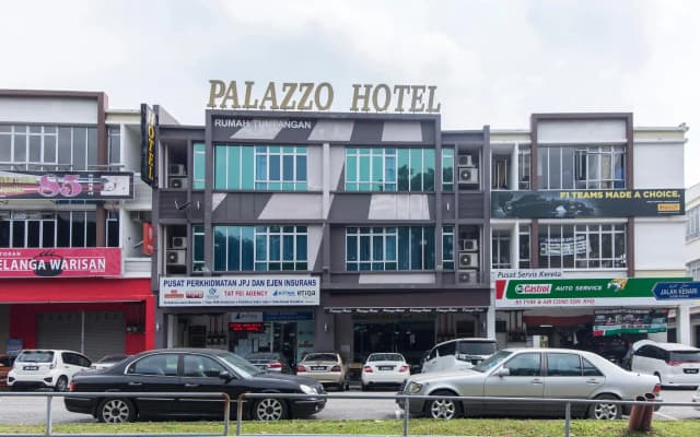 Palazzo Hotel