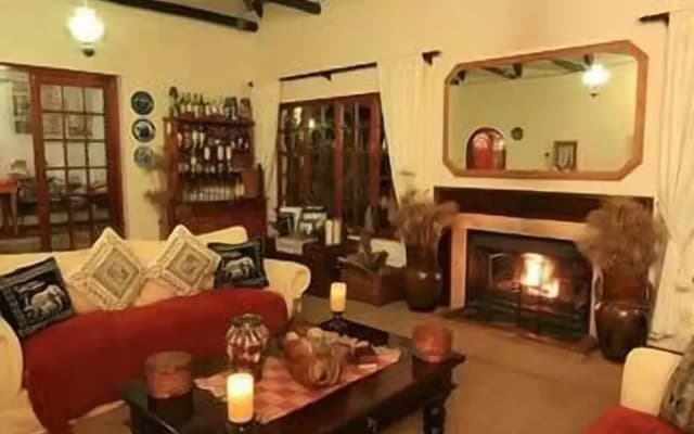 Thatchings Guest House
