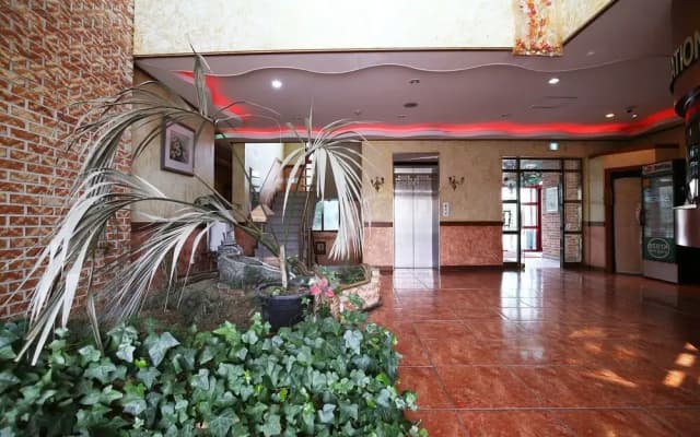 Asan Red House