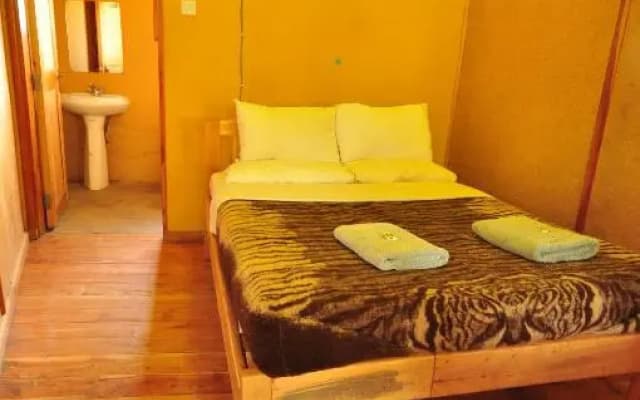 Naiberi River Campsite & Resort