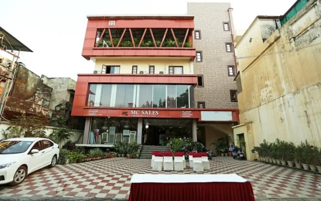 OYO 2667 Hotel Kolam