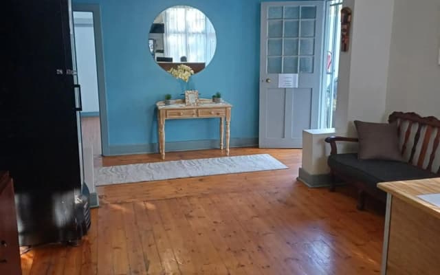 Triple9 Hatfield Guesthouse