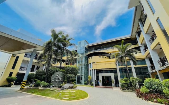 LM Metro Hotel