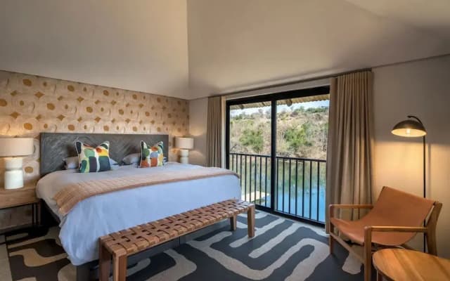 Riverhorse Lodge
