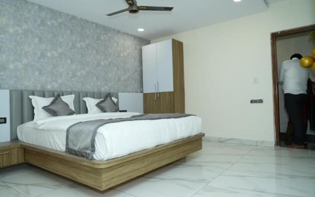 Hotel Phoenix Grand