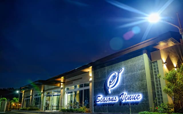 Seasons Hotel Sablayan