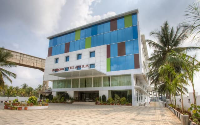 OYO 642 The Atrium Boutique Hotel