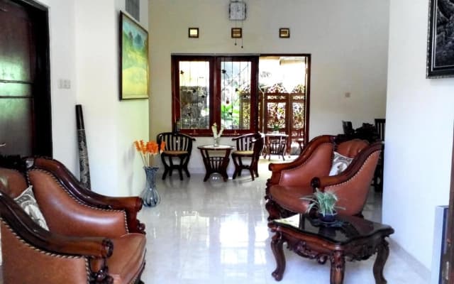 OYO 465 Alam Citra Bed & Breakfast