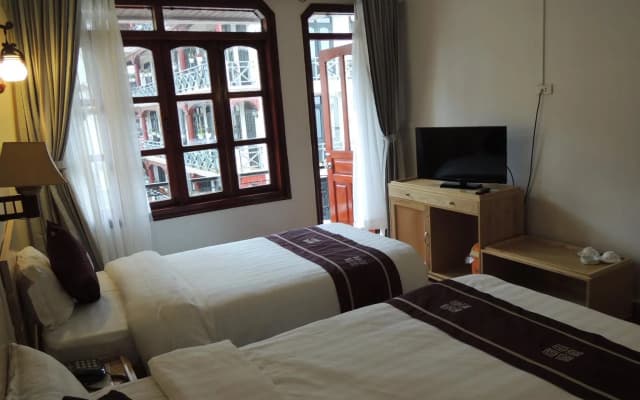 Mountain View Hotel - Hostel