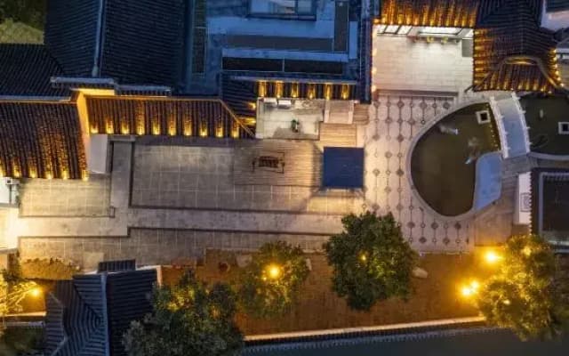 Maple Jiangfeng Yayuan · Riverside Homestay (Suzhou Hanshan Temple & Guanqian Street Branch)
