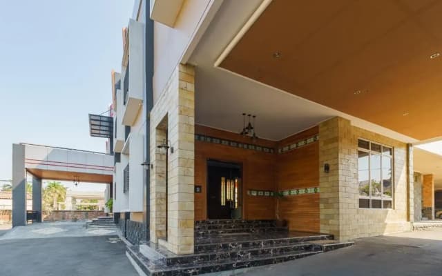 RedDoorz Resort Premium @ Sangkan Hurip Kuningan