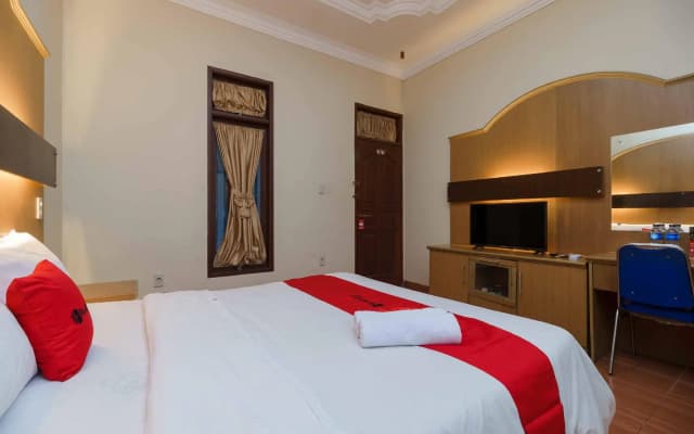 RedDoorz near RS Harapan Pematangsiantar
