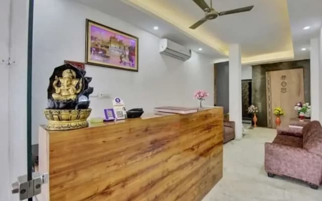 Hotel The Grand