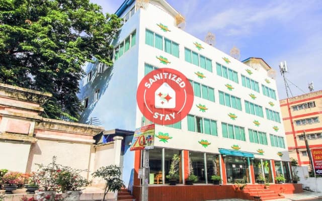 OYO 410 Diamond Boutique Hostel