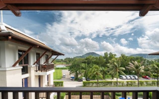 Phuket Royal Marina & Resort | 4 bedroom Penthouse