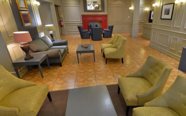 Coach House Hotel & Spa