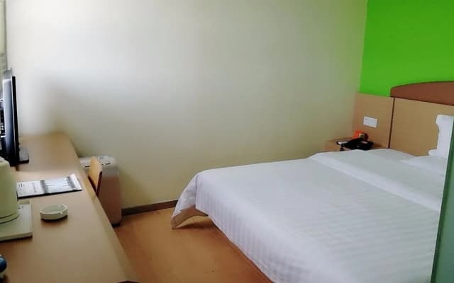 7 Days Inn Xiamen Lotus Square Branch
