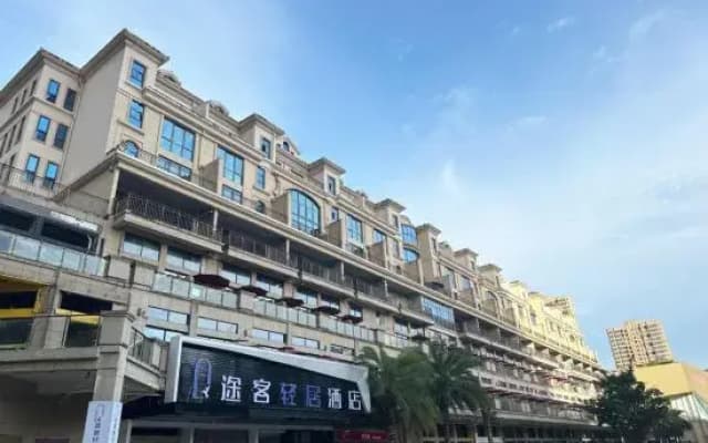 Tuke Light Hotel