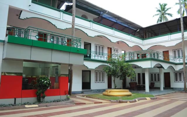 Raja Park Beach Resort