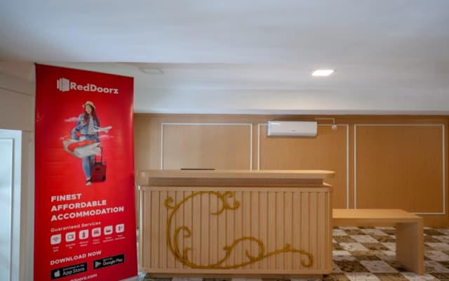 RedDoorz Plus @ Madukoro Raya Semarang