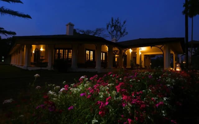 Parisons Plantation Experiences