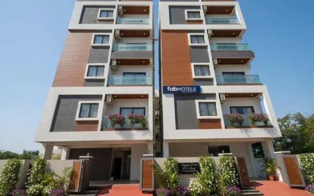 Fabhotel Elegance