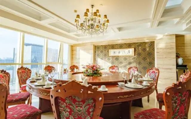 Shenyang Shouyao Hotel (Shengjing Grand Outlets, Olympic Sports Center Metro Station Branch)