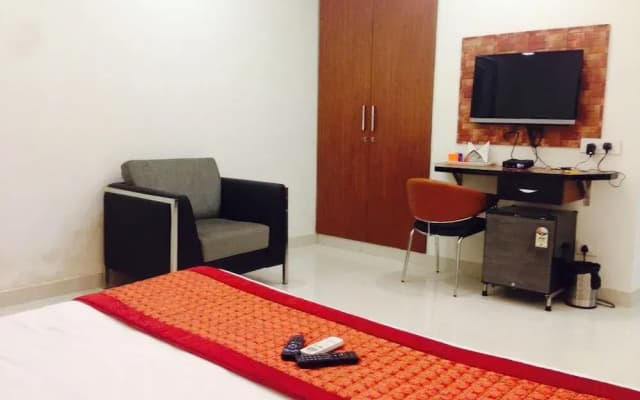 Gazelle Studios by OYO Rooms