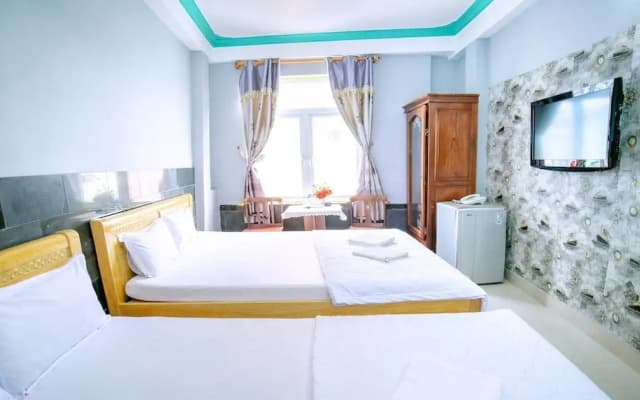 Yen Vy Hotel & Apartment