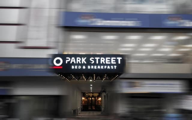 10 Park Street Hotel & Banquets