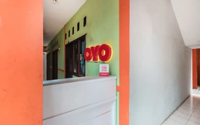 Amira Guest House by OYO Rooms