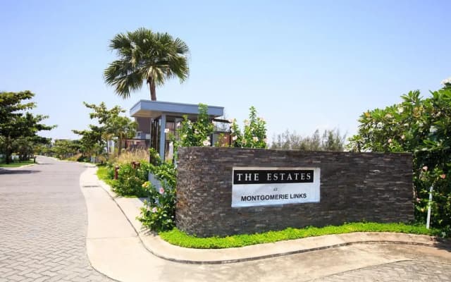 Montgomerie Links Villas
