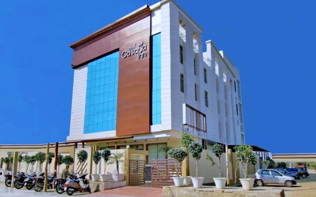OYO Premium Viraj Khand