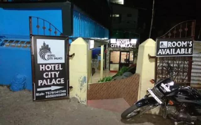 Goroomgo City Palace Nainital