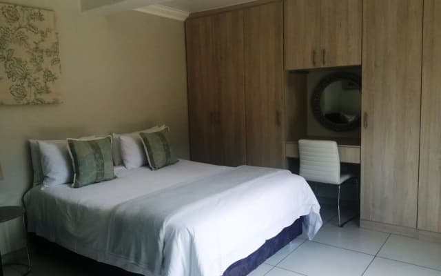 Dunton Guest House