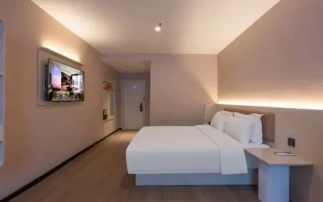 Home Inn Ruibai Cloud Hotel (Shijiazhuang Heping West Road Youyi North Street Branch)
