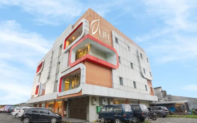 Life Hotel Stasiun Kota Surabaya