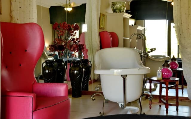 Annie's Boutique Guesthouse and Garden Spa