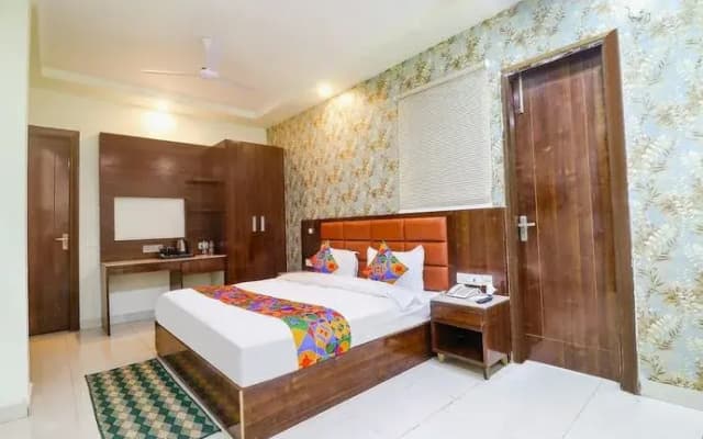 Fabhotel Prime A1 Sunny Feast