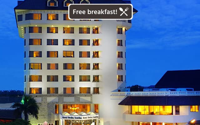 Hotel Santika Premiere Semarang